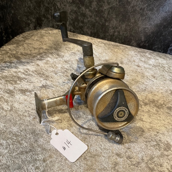 Vintage Daiwa 1600C Spinning Reel, Made in Japan - Picture 3 of 3